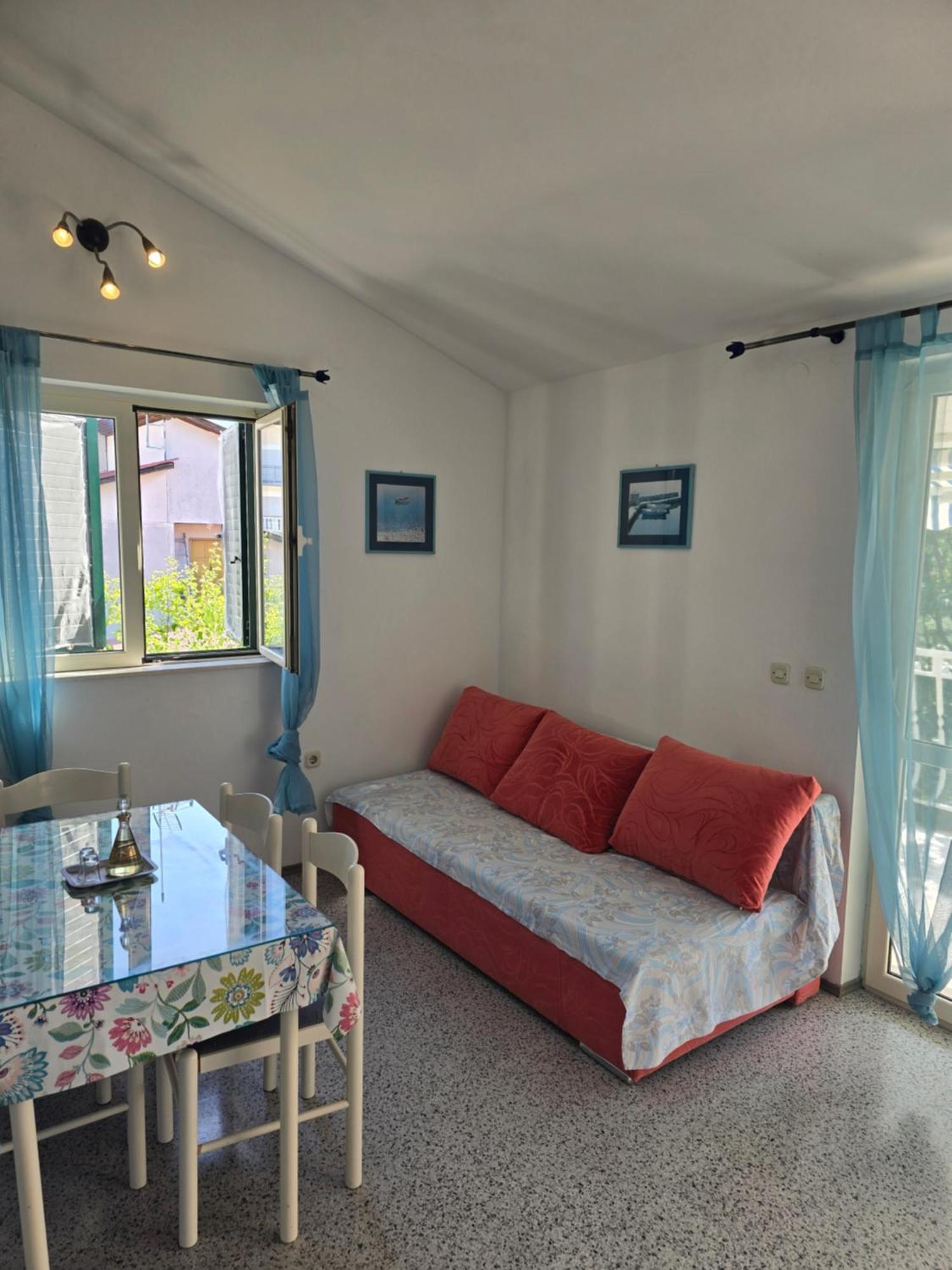Apartments Vodice Olga Matic Luaran gambar