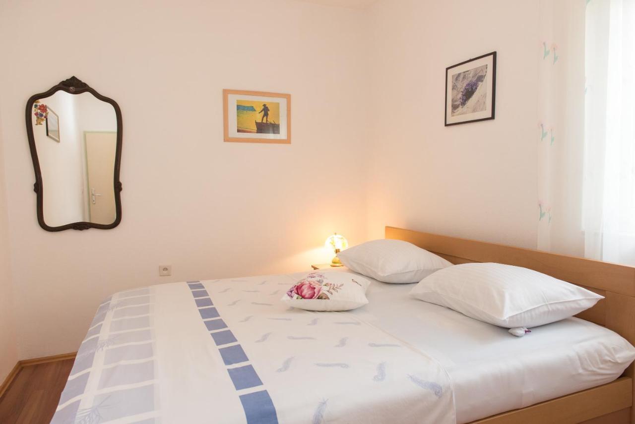 Apartments Vodice Olga Matic Luaran gambar
